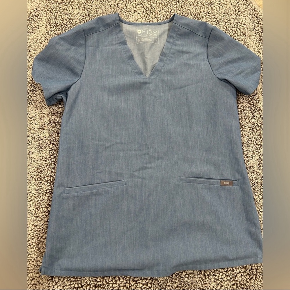 Figs Light Heather Denim Scrub Set - Picture 2 of 6